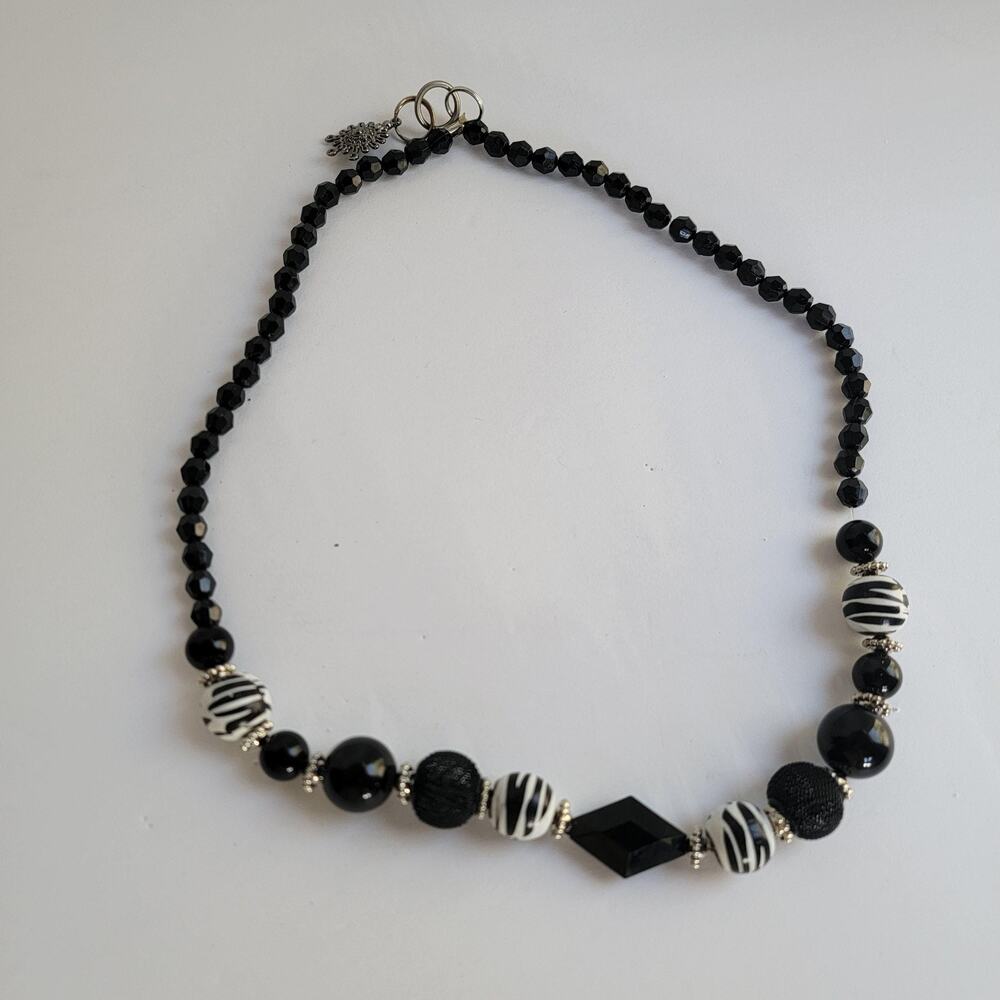 Black White Beaded Necklace Zebra Print Statement Chunky Animal 24 In Jewelry